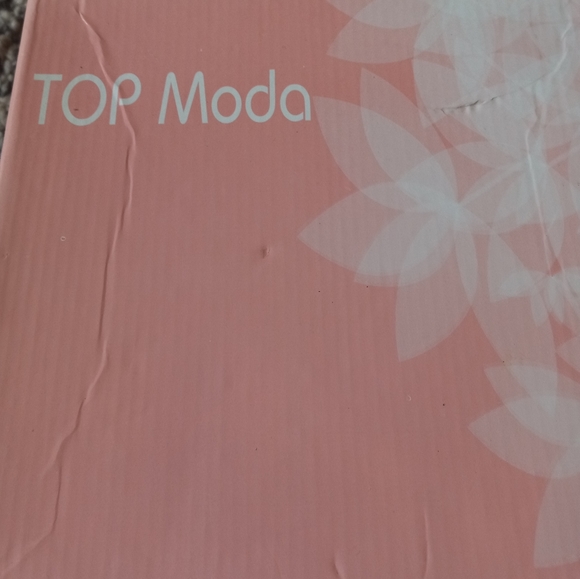 White High Heels sz-7 - Picture 7 of 7